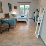 Studio Cosy Climatise Avec Terrasse & Wifi Saint-Christol-lès-Alès