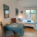 Studio Cosy Climatise Avec Terrasse & Wifi *