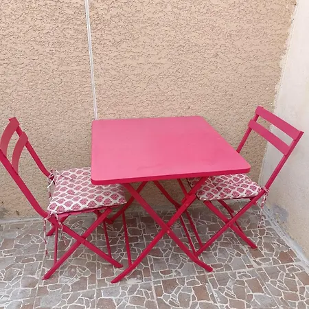 Apartment Studio Cosy Climatise Avec Terrasse & Wifi *